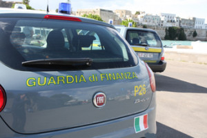 CRONACA_finanza auto 2